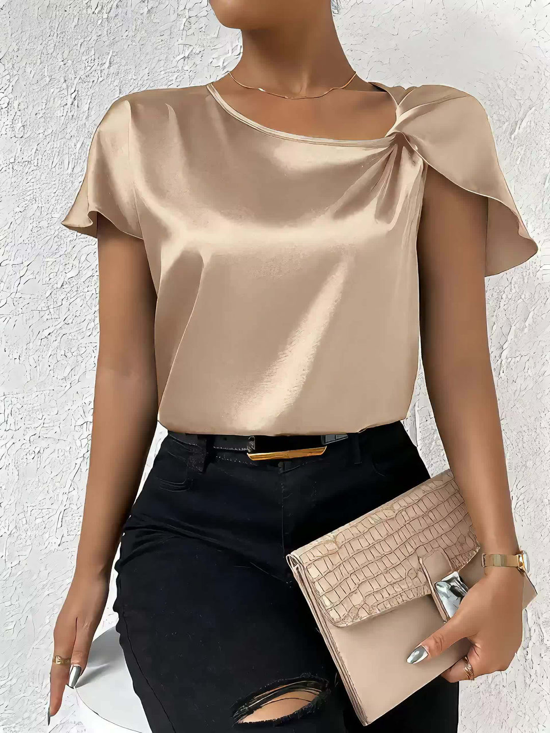 Loretta | Knotted Shoulder Top