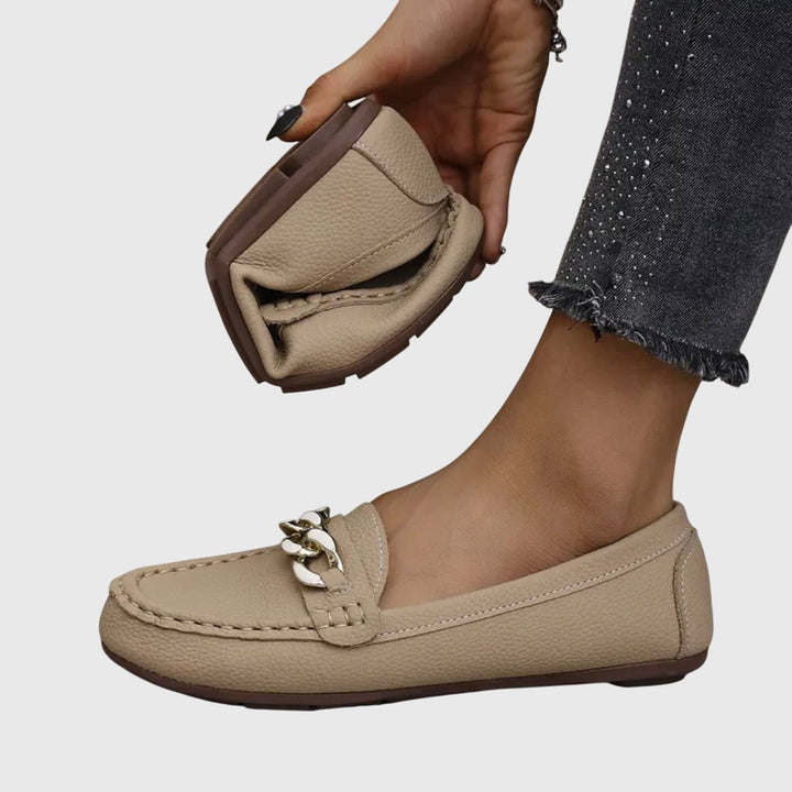 Anais | Gold Chain Round-Toe Loafers