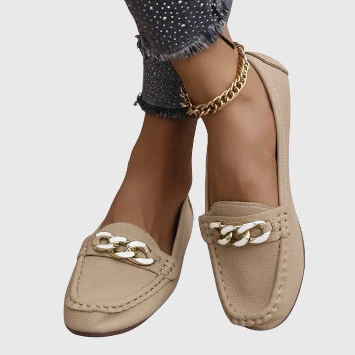 Anais | Gold Chain Round-Toe Loafers