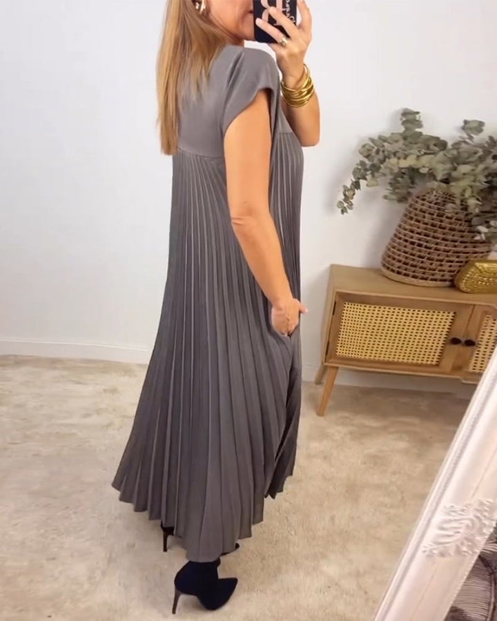 Gwendoline | Pleated Maxi Dress in product view 7