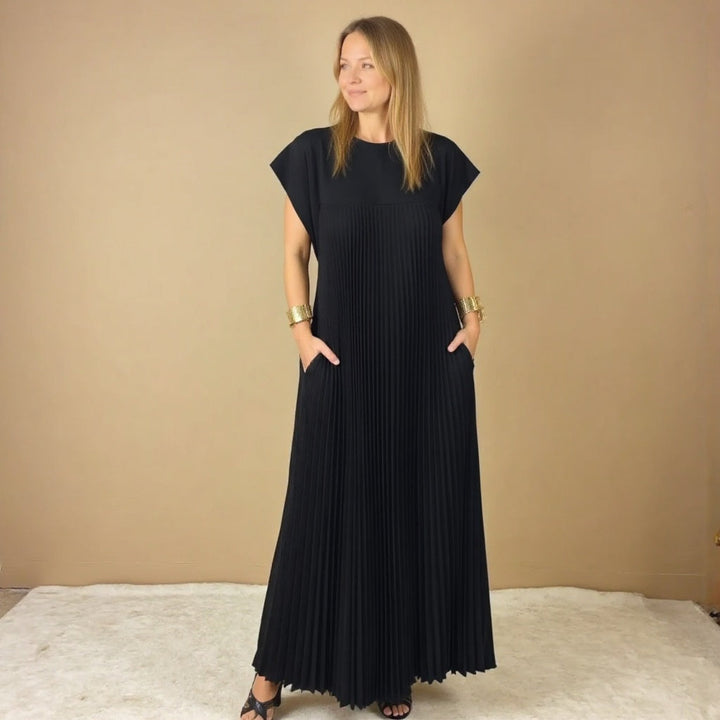 Gwendoline | Pleated Maxi Dress in product view 9