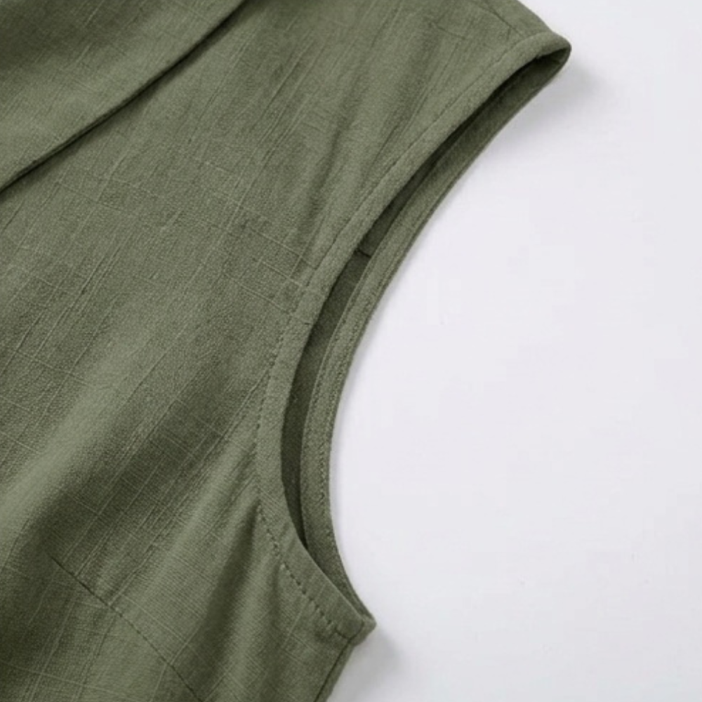 Carinda | Sleeveless Collared Button-Up Blouse in product view 7