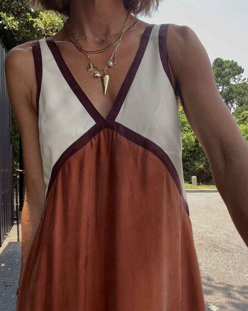 Lara | V-Neck Colourblock Midi Dress with Contrast Panels in product view 8